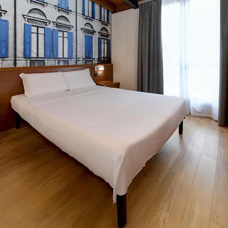 B&B Hotel Verona Esterno foto