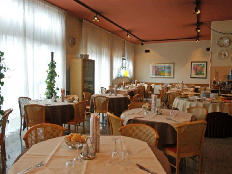 B&B Hotel Verona Esterno foto